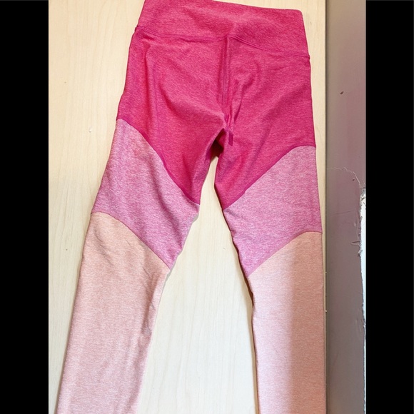 Outdoor Voices Paneled Colorblock Leggings - Picture 10 of 10